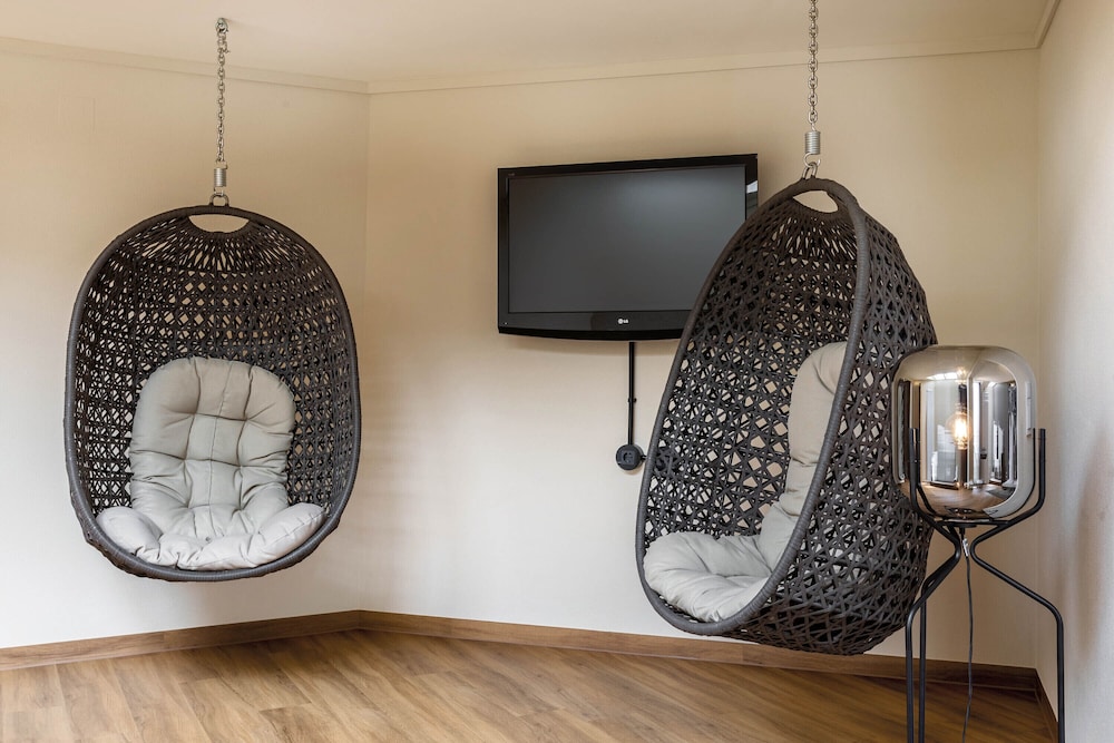 Sunday Hotel Bad Boll 37/46
