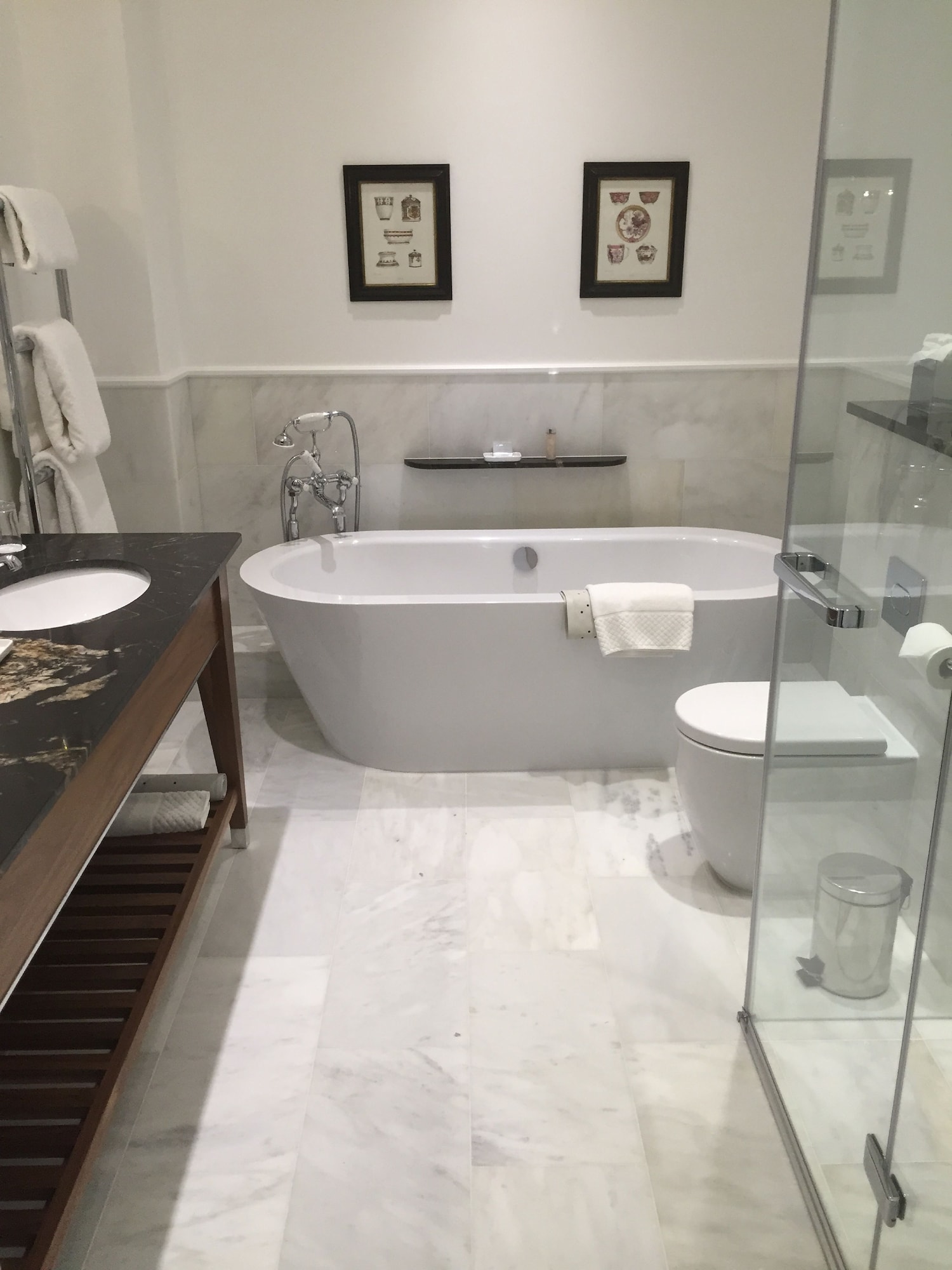 Grand, Suite, King Bed