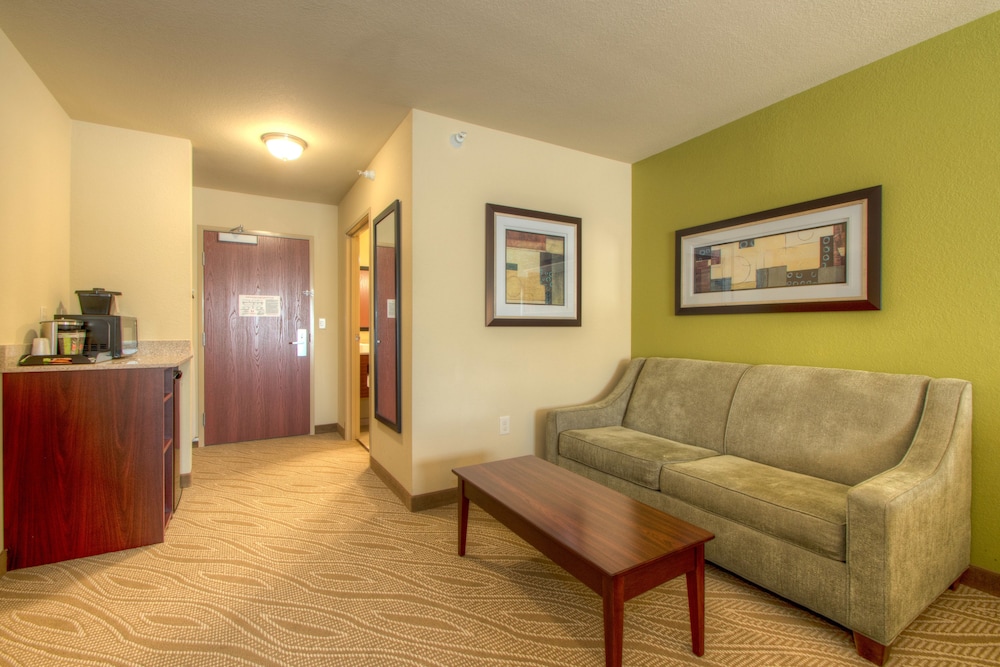 Cobblestone Inn And Suites Holyoke 18/37
