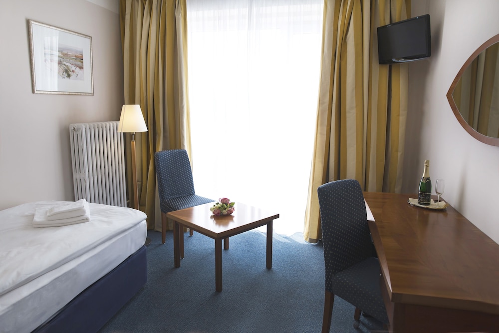 HOTEL MARTTEL 24/62