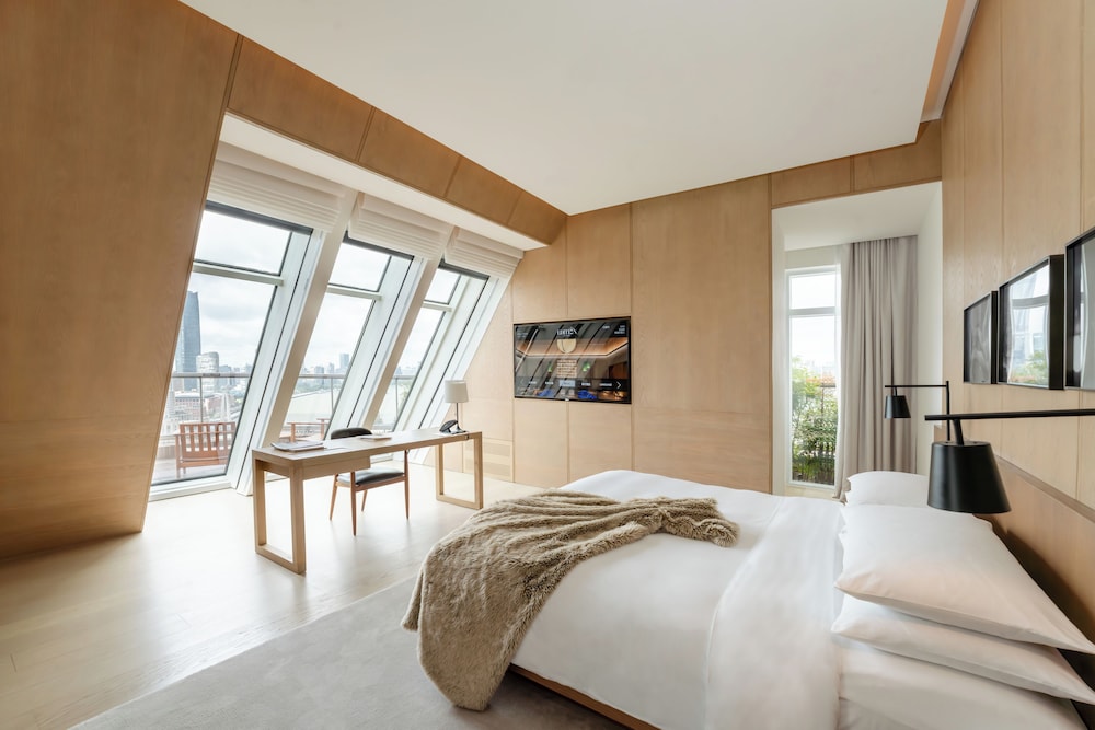 Bund, Suite, King Bed, with View, Terrace