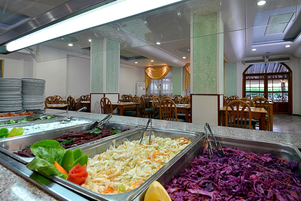 Cnic Gemini Hotel 50/60