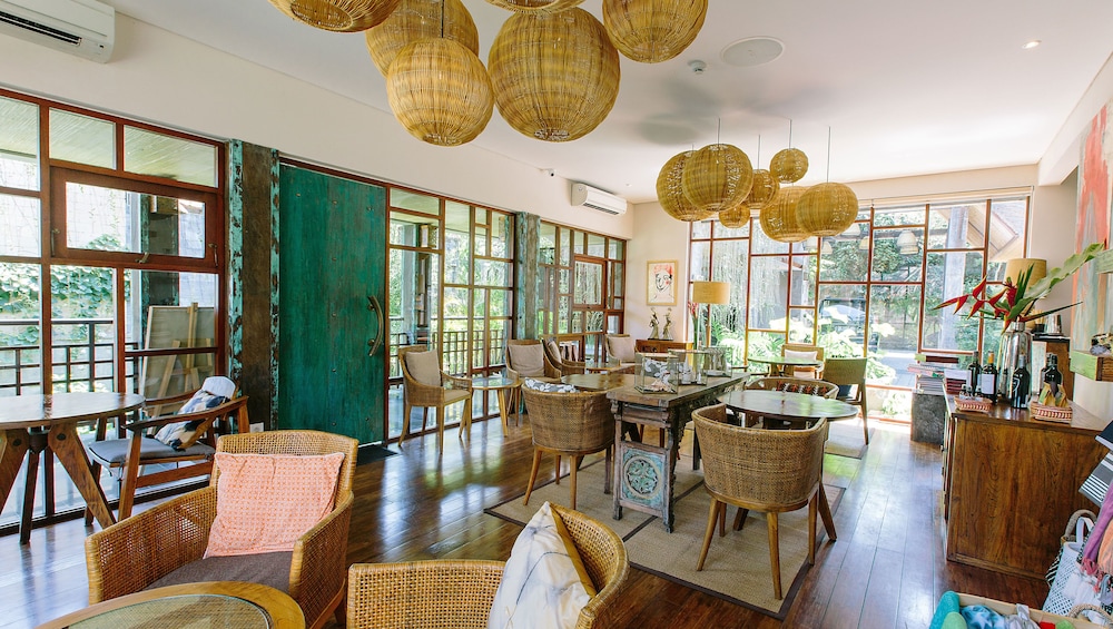 TEJAPRANA RESORT & SPA 30/50