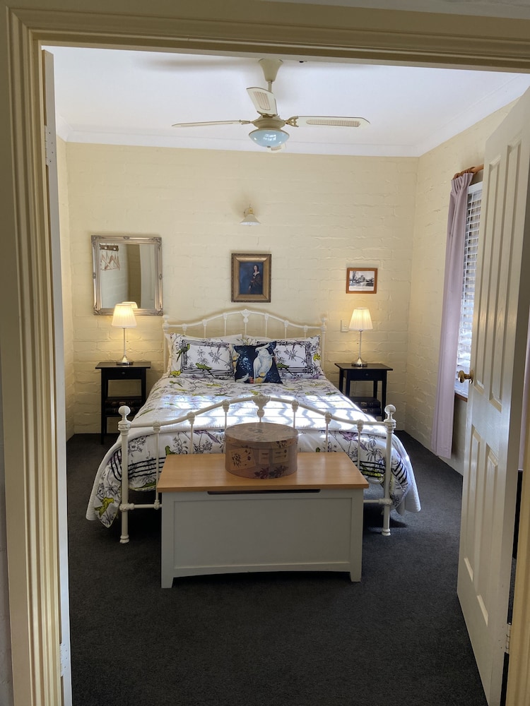 Battunga Bed & Breakfast 13/62