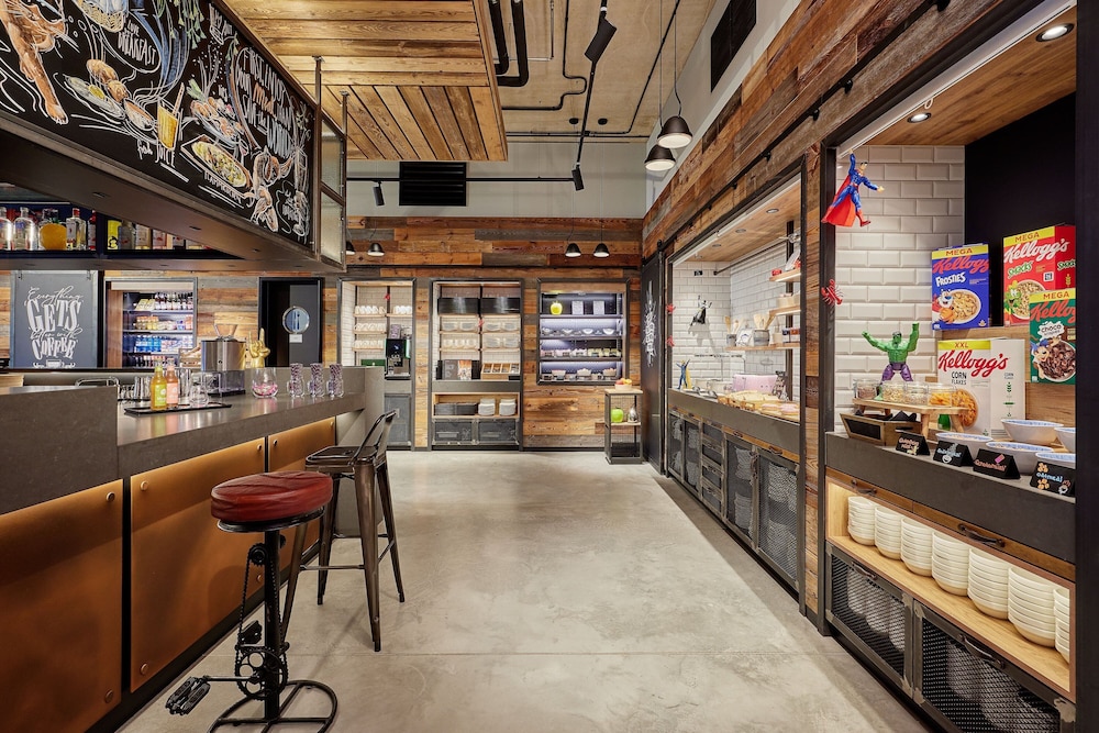Moxy Cologne Muelheim 16/27