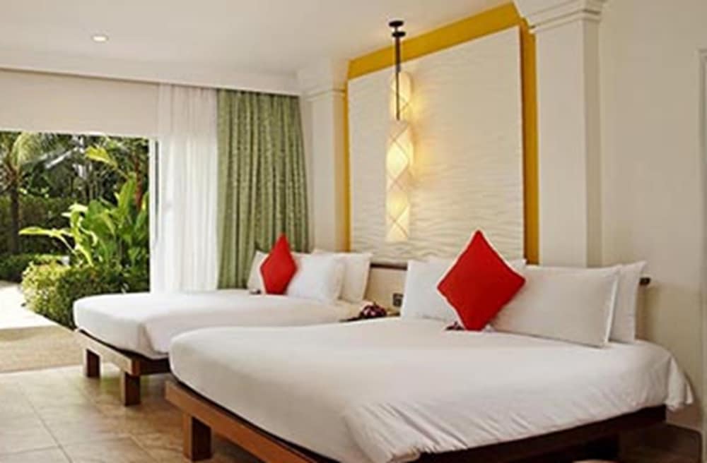 Centara Karon Resort Phuket 43/85