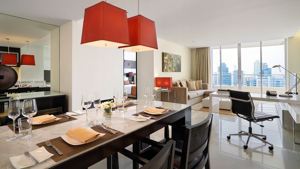 JC Kevin Sathorn Bangkok Hotel (ex. Anantara Sathorn Bangkok Hotel) 51/64