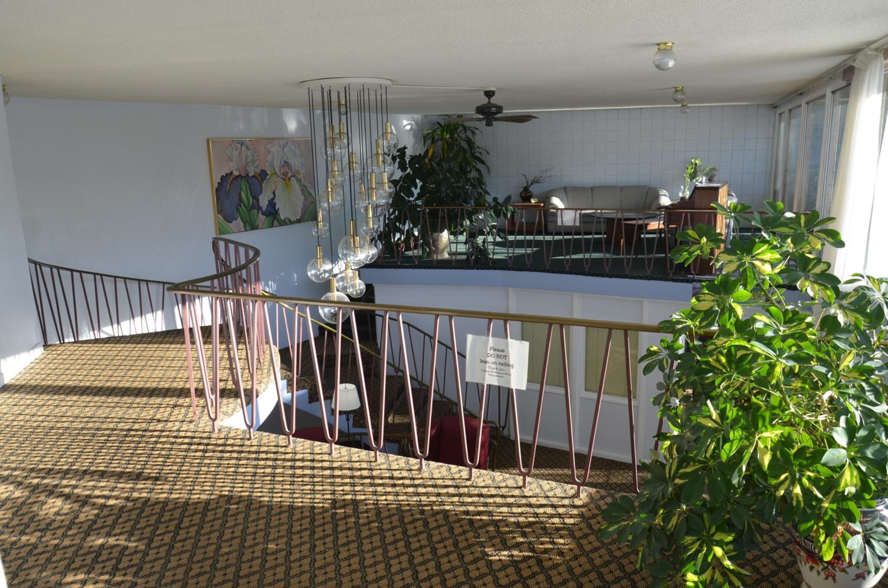 Red Carpet Inn & Suites 3/50