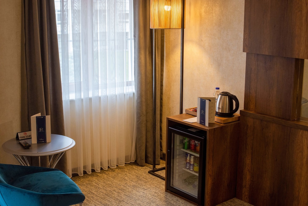 The Life Hotel & Spa 50/71