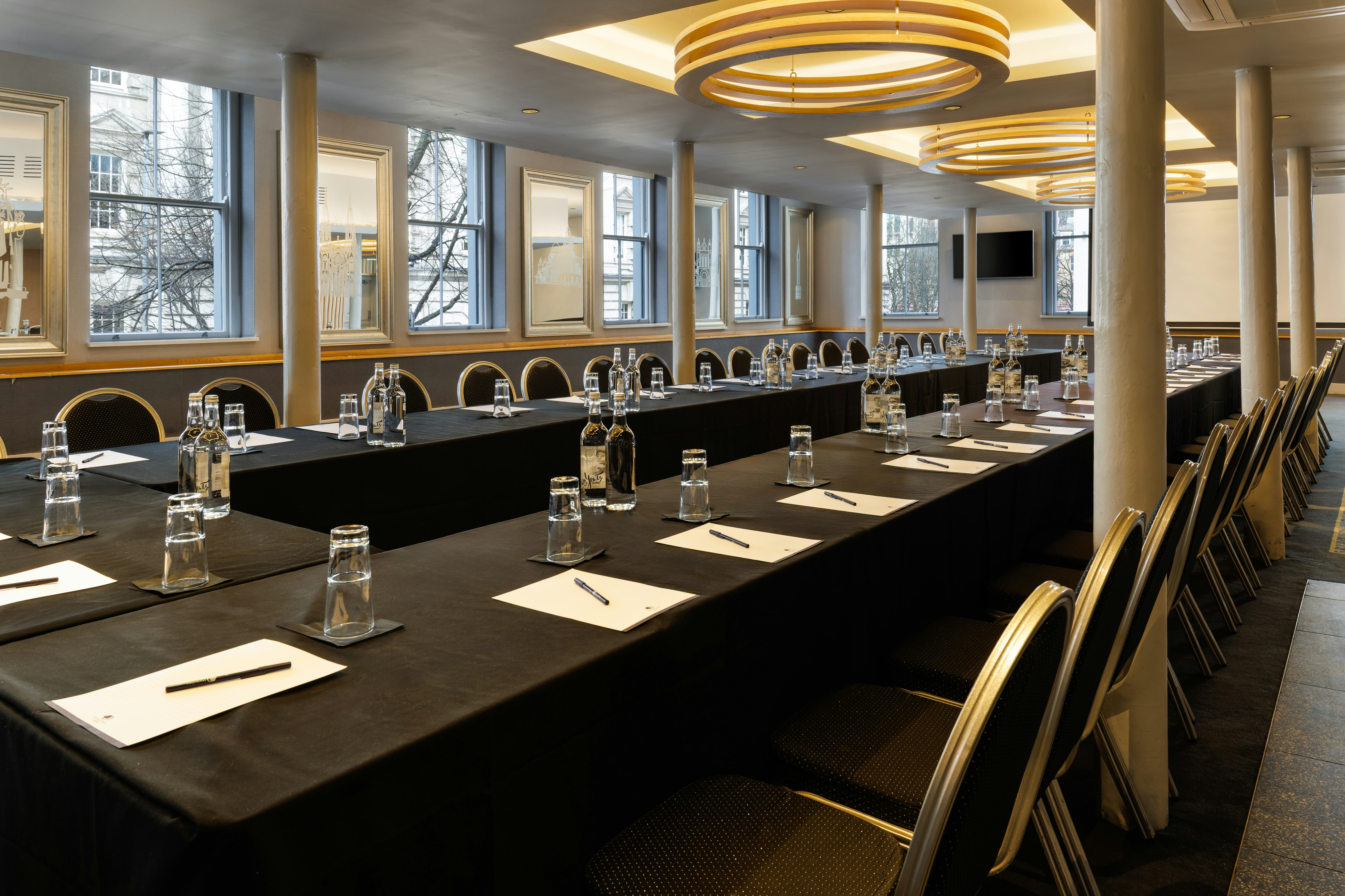 DoubleTree by Hilton Belfast City Ten Square 49/55