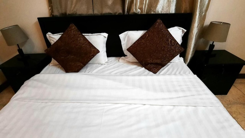 أجنحة ريحان الورود(Rihanat Al Worood Suites Khamis Mushait) 24/34