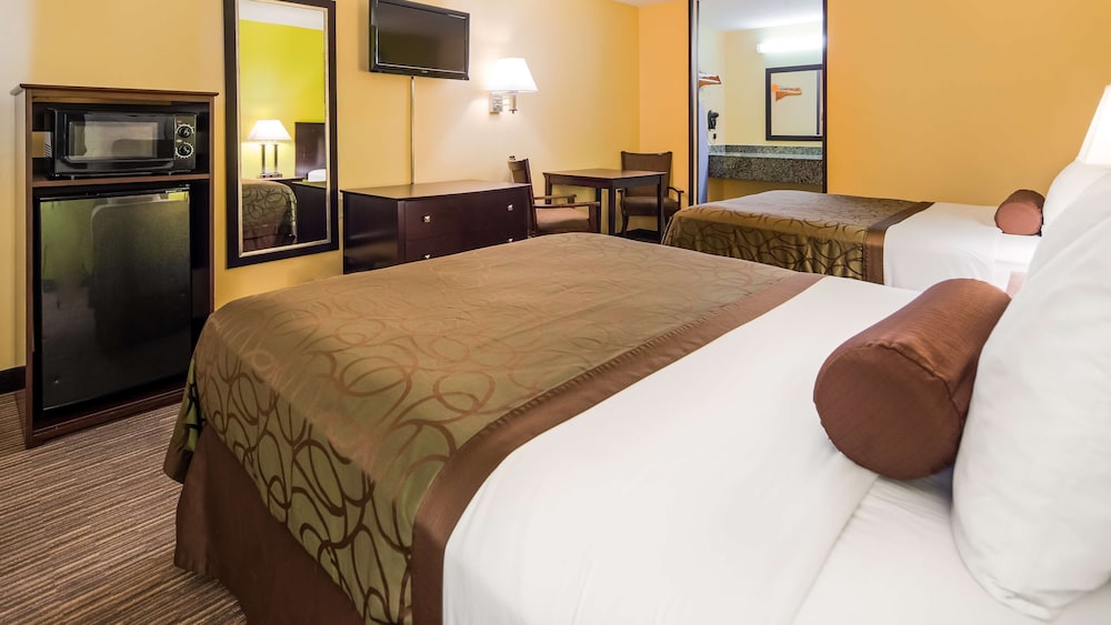 Days Inn by Wyndham Round Rock 14/43