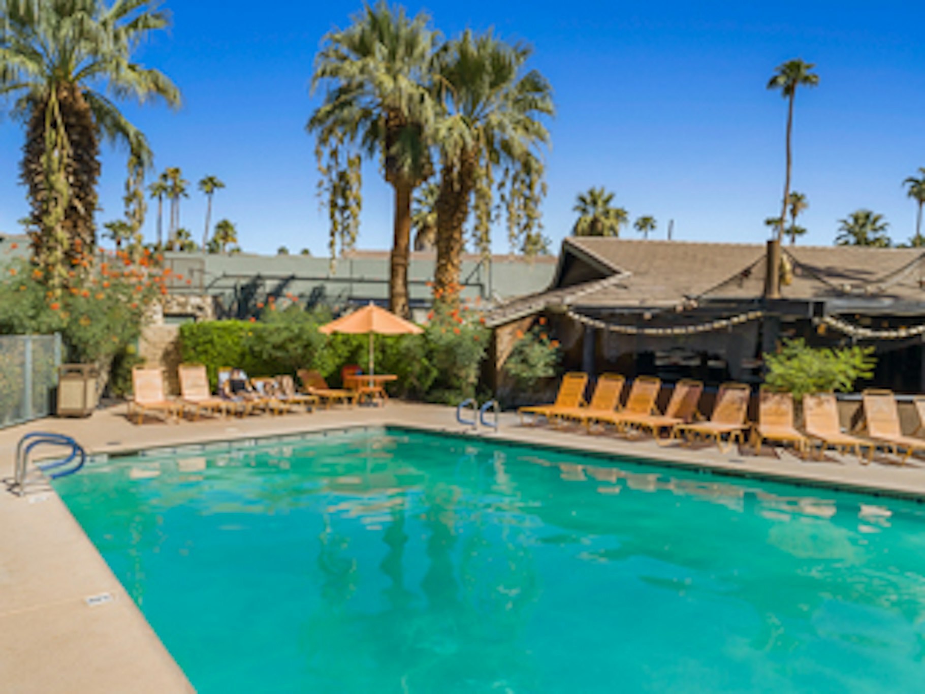 Caliente Tropics Hotel 34/34