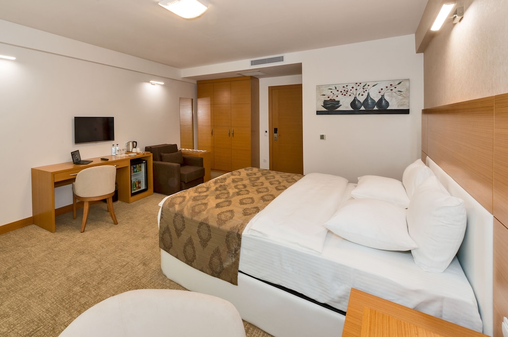 MIEN SUITES 1/29