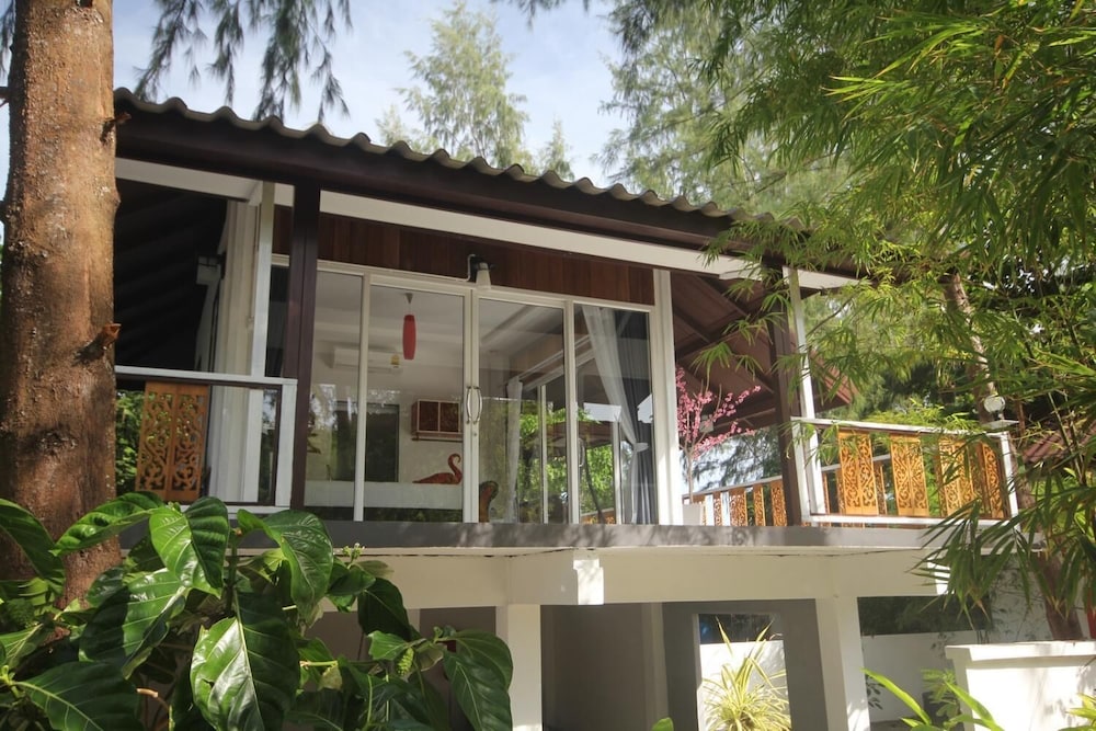 Phangan Cove 8/50