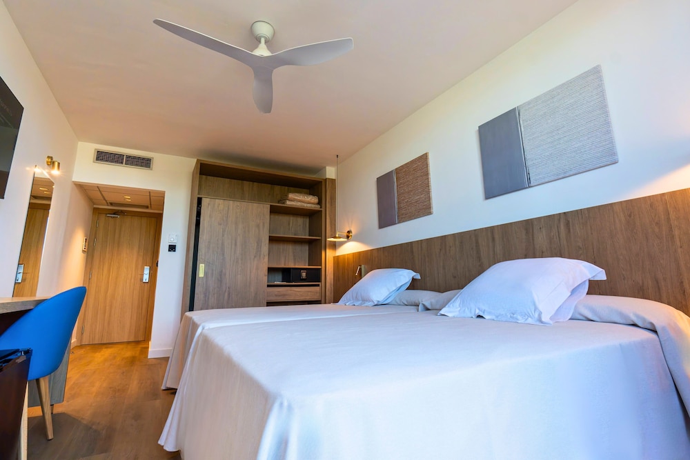 Ohtels Vila Romana 18/66