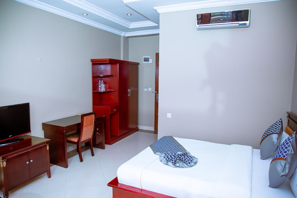 Greenlight Hotel 13/32