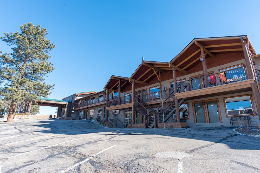 Hotel Estes 63/66