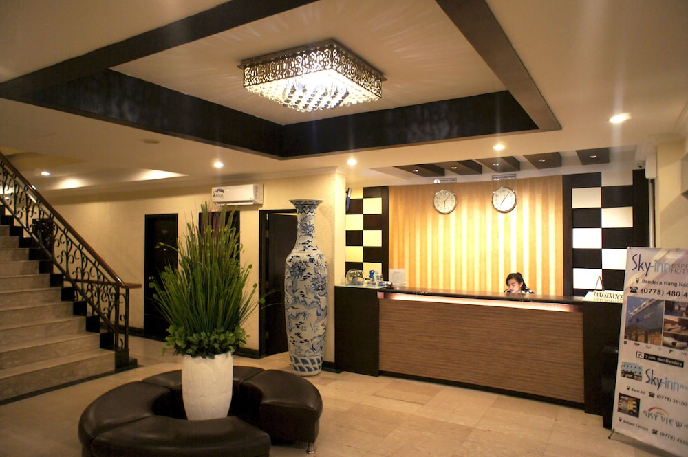 SKY VIEW HOTEL 11/44
