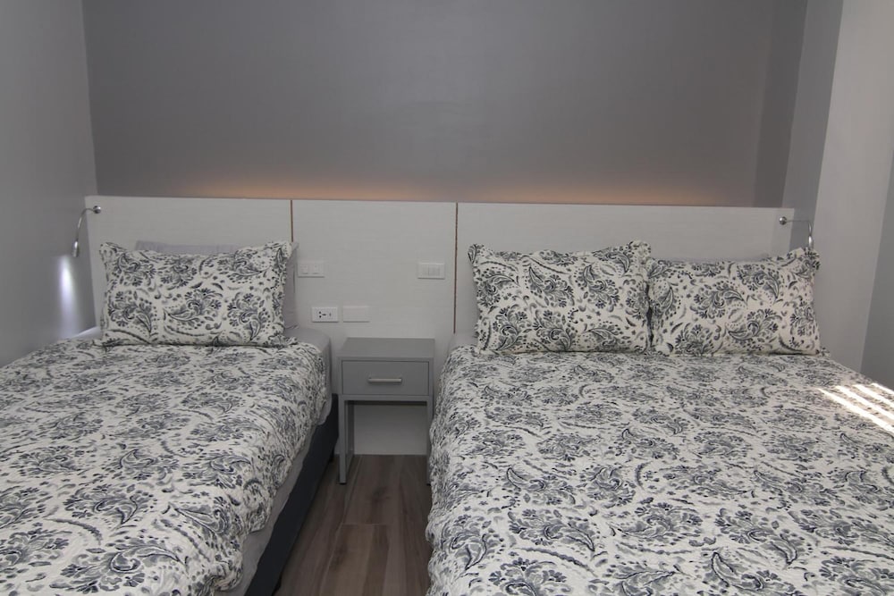 Cebu Hotel Plus 33/55