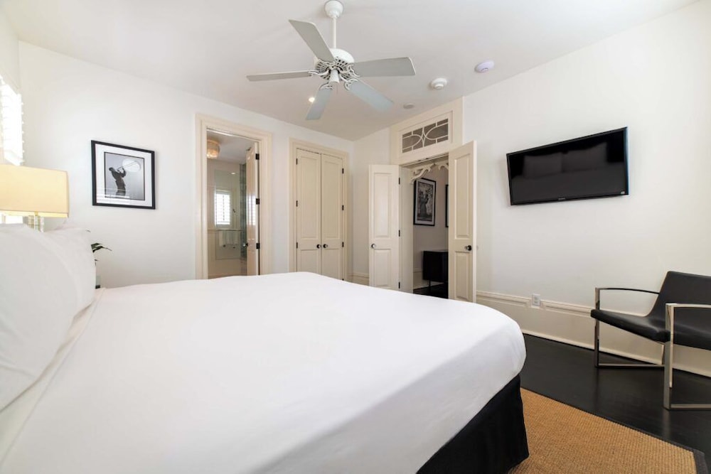 Presidential, Frenchman, Suite, King Bed