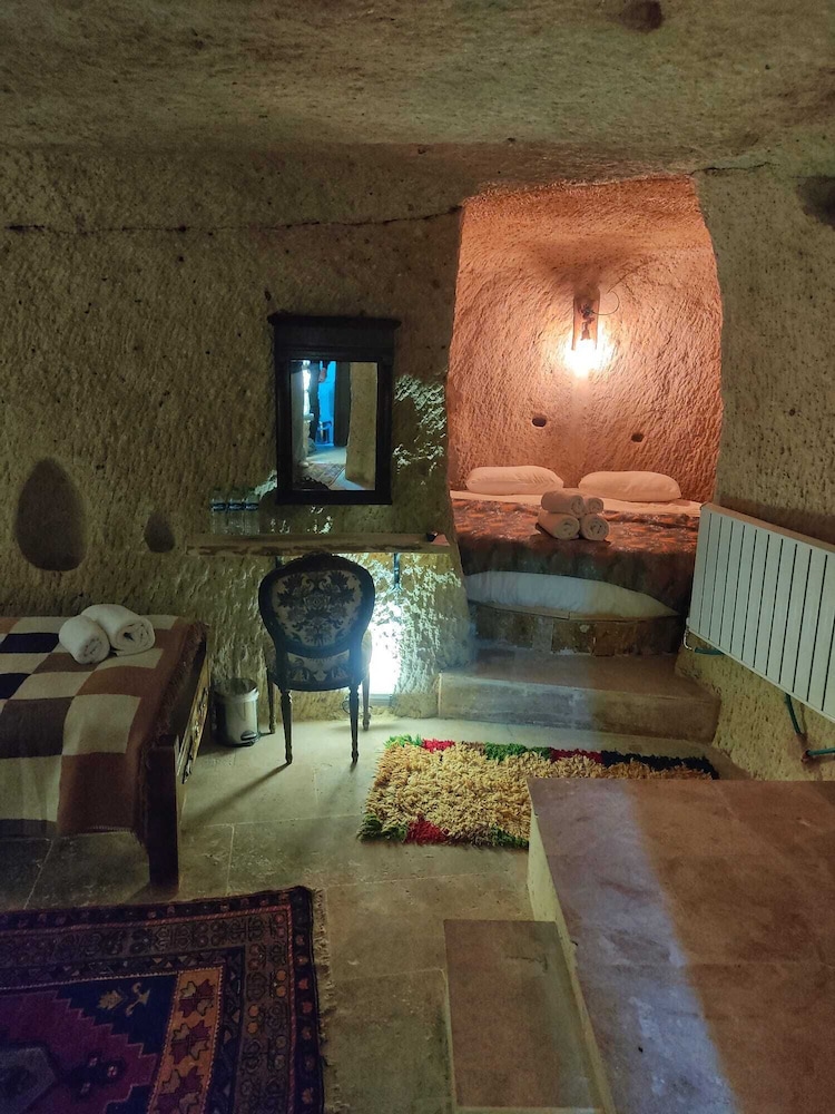 Lubberona Cave Cappadocia 20/50
