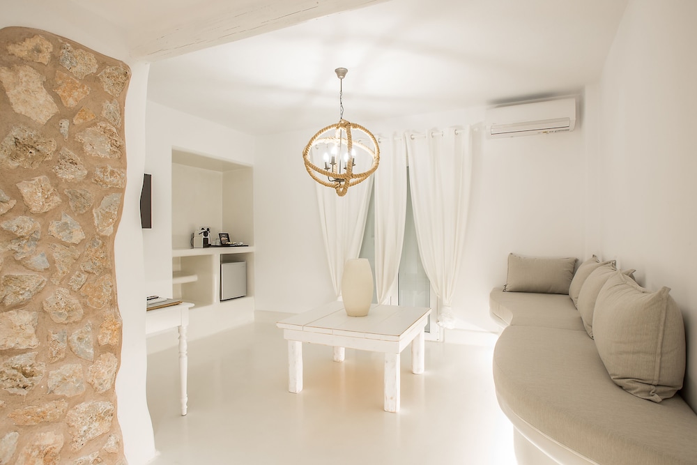 Paros Palace 48/76