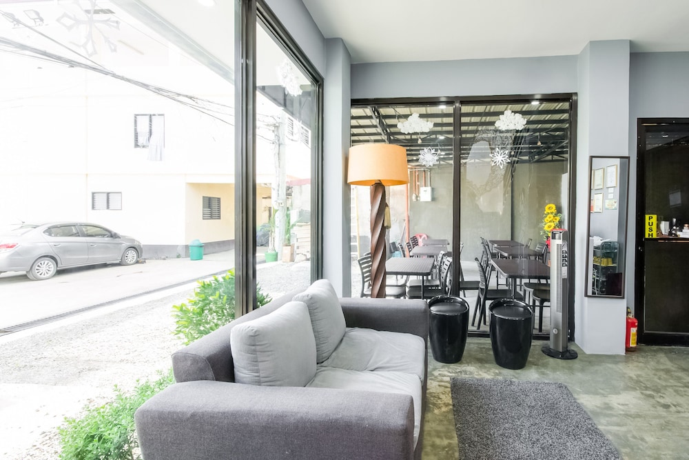 OYO 495 The Pocket Hotel 27/32