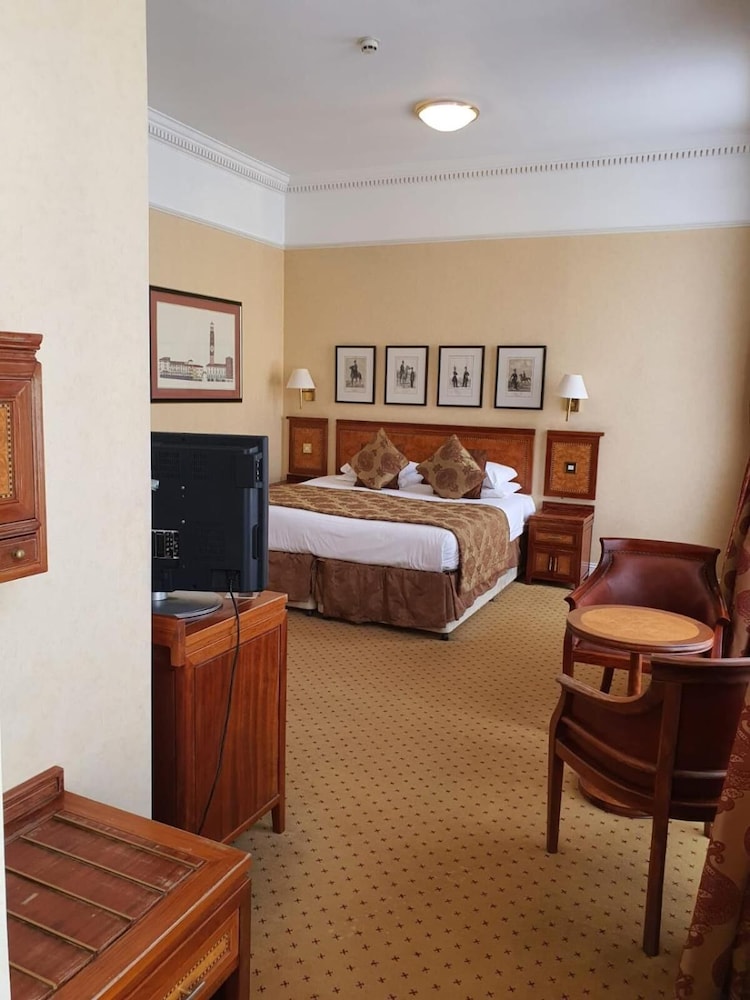 Grange Clarendon Hotel 42/72