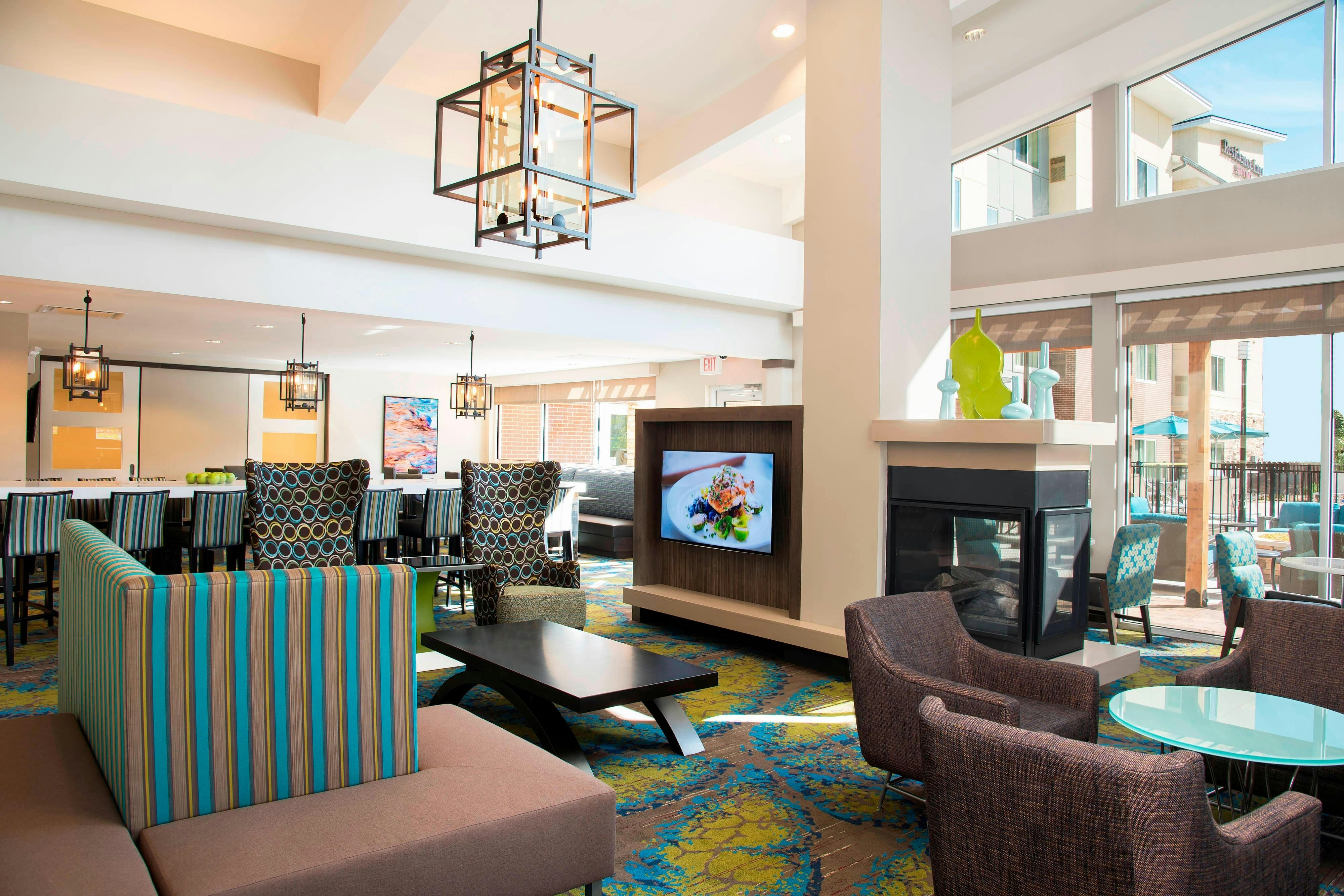 Residence Inn by Marriott Houston City Place 2/2