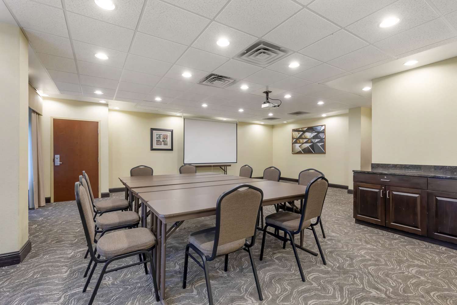 Comfort Inn & Suites Chestertown MD 11/14