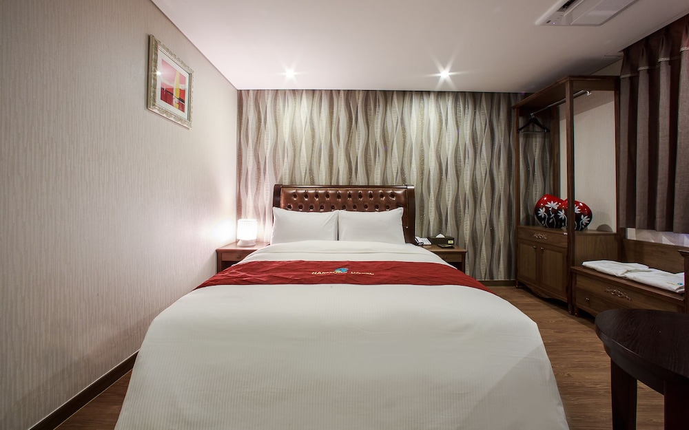 SUPERIOR, DOUBLE BED