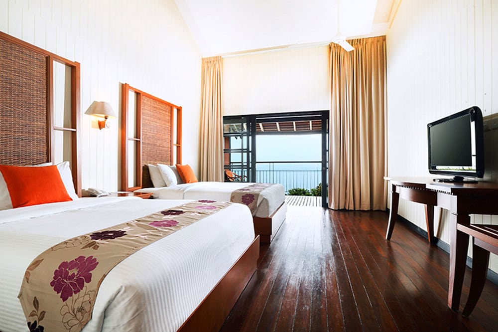 Turi Beach Resort 10/73