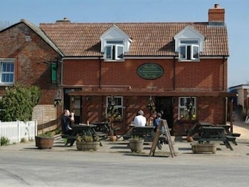 The Foxham Inn 1/8