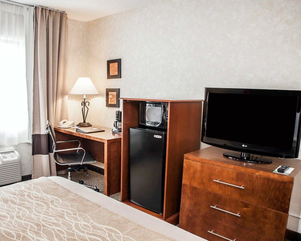 Quality Inn Seekonk-Providence 24/24