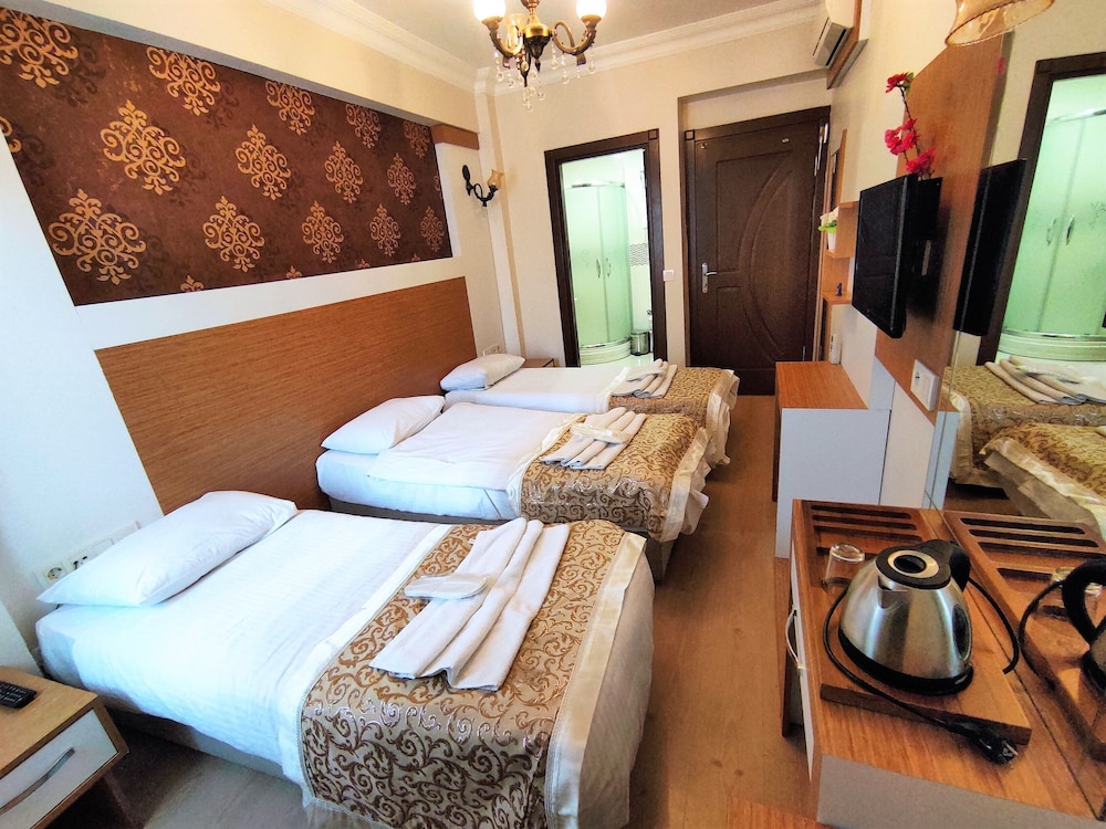Raimond Hotel 24/29