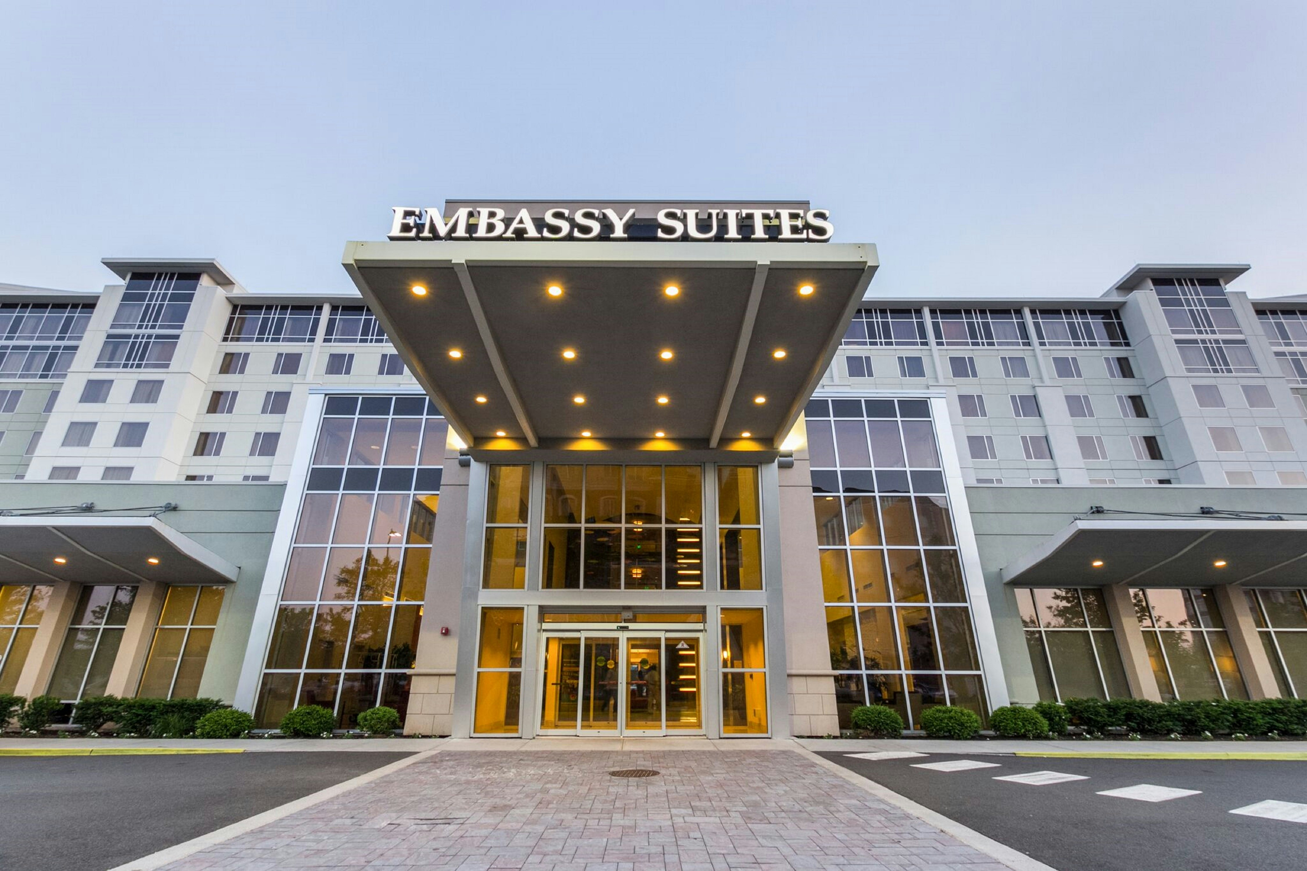 Embassy Suites by Hilton Newark Airport 1/53