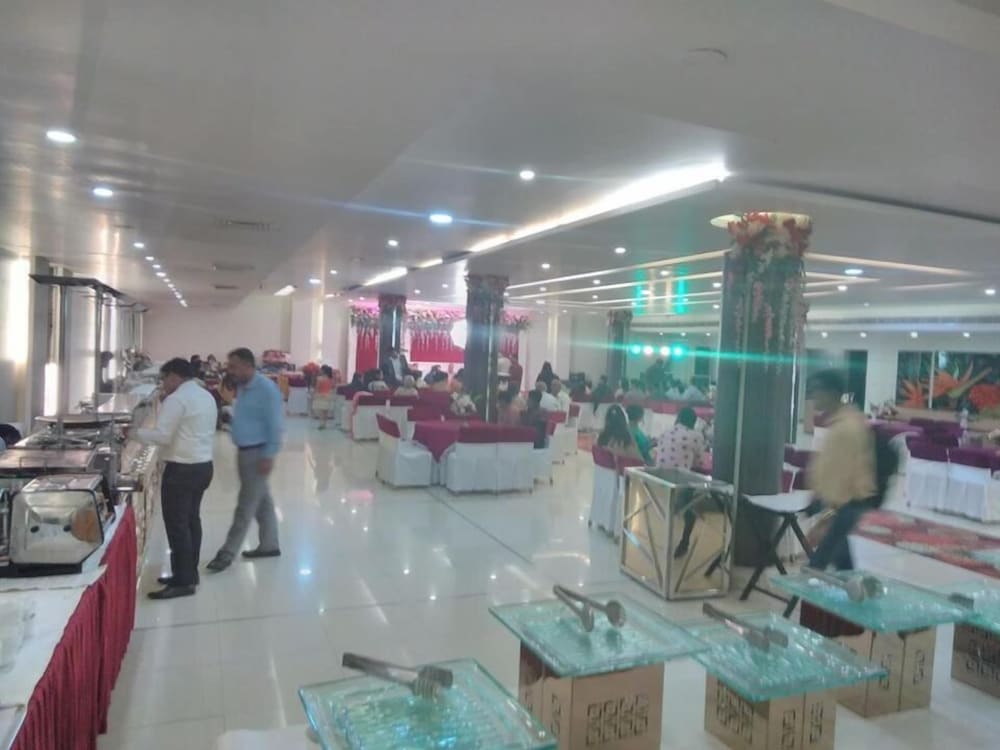 Hotel Shagun Zirakpur 38/50