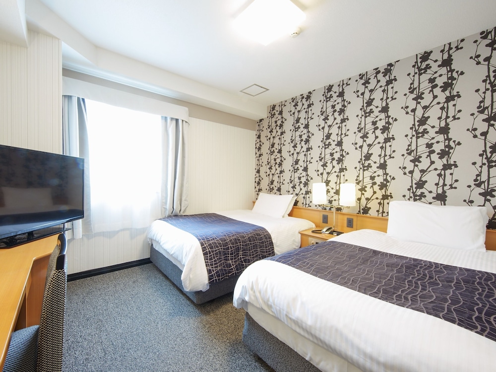 ROOM, TWIN BEDS, SMOKING
