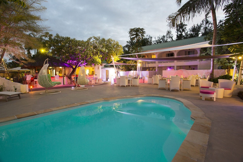 Esprit Libre Restaurant and Guest House 3/53