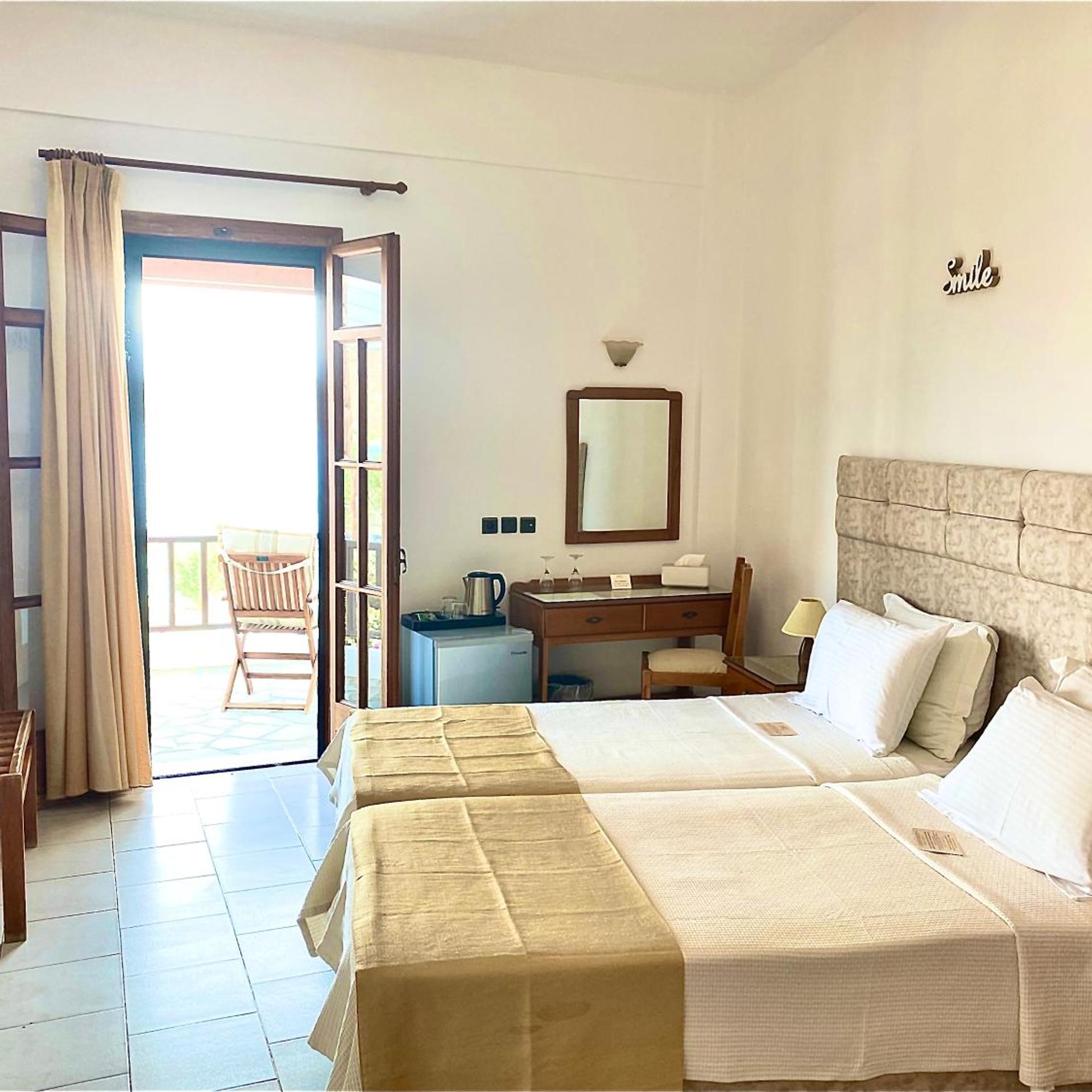 ASTERI(STAR)HOTEL 9/53