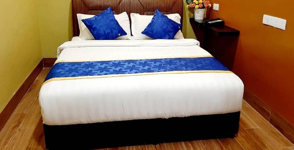 Good 9 Hotel - Bukit Dahlia 15/24