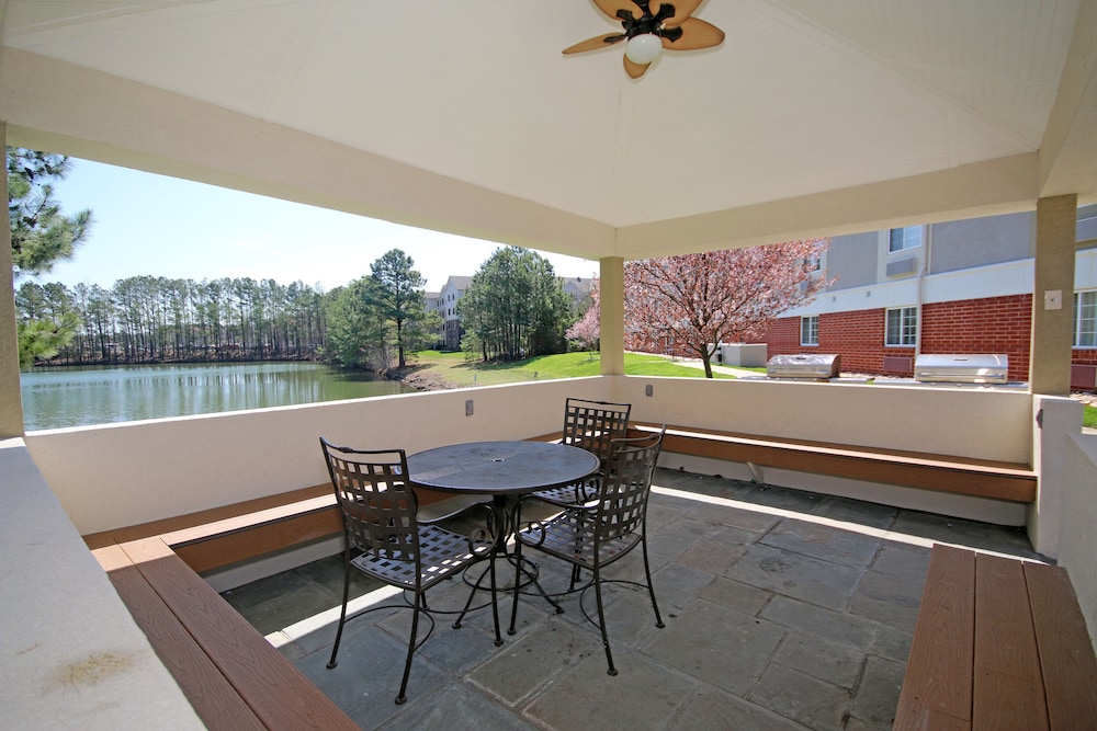 Candlewood Suites Newport News/Yorktown 29/39