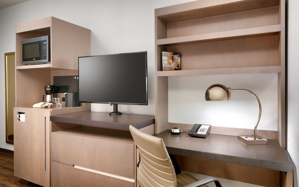 HYATT HOUSE AT ANAHEIM RESORT/CONVENTION CENTER 55/64