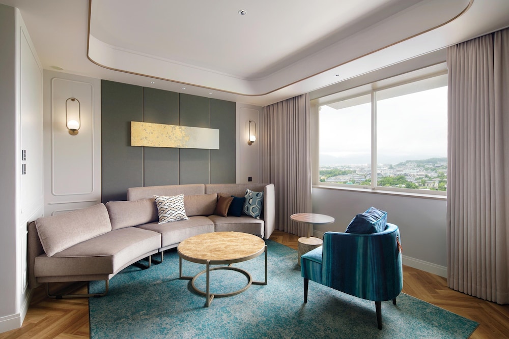 Westin Miyako 47/78