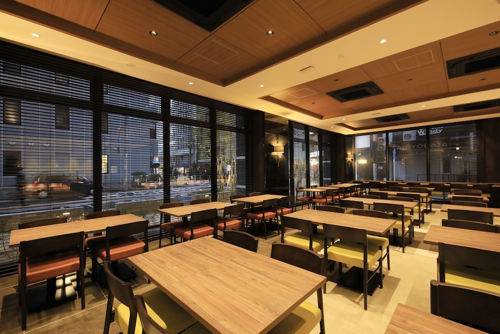 Quintessa Hotel Fukuoka Tenjin Comic & Books 30/37