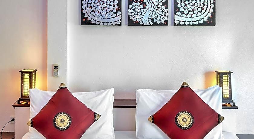 Khanom Hill Resort 8/50