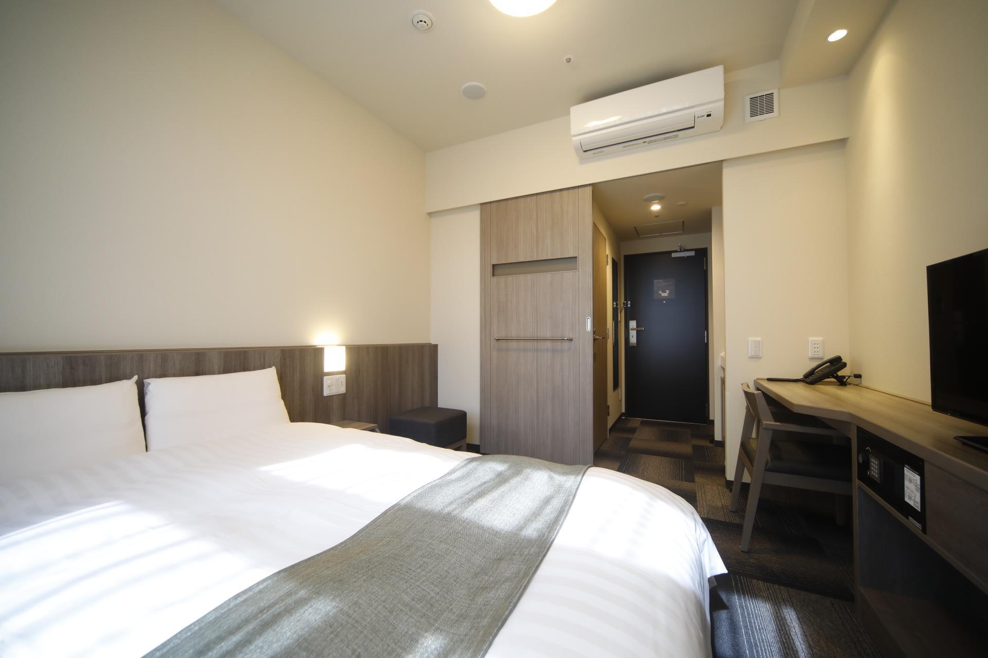 Moderate, Double Bed