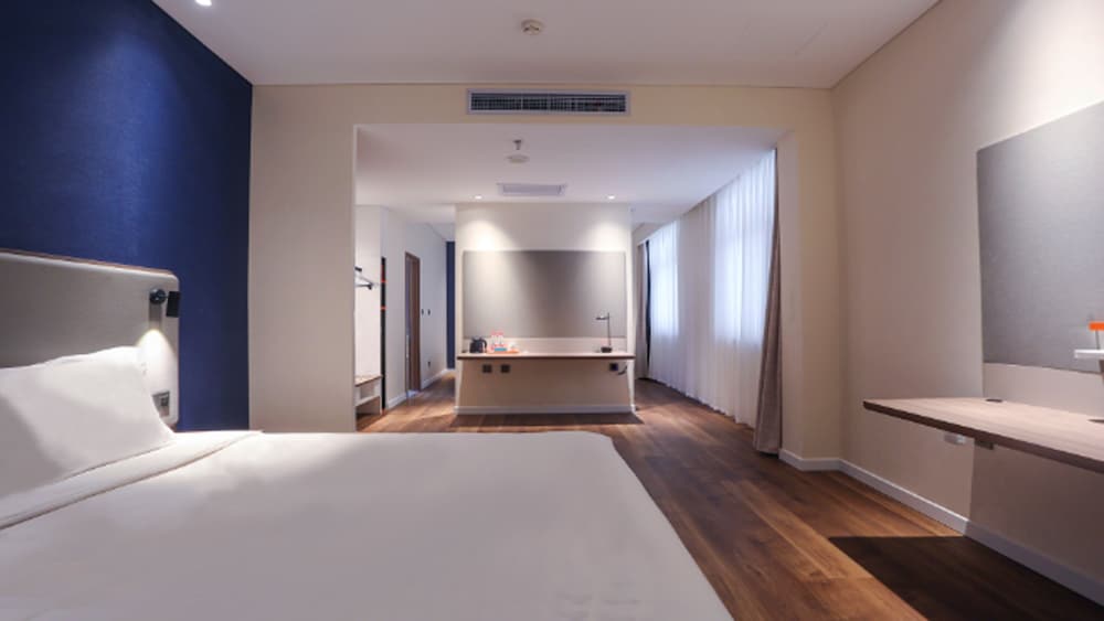 1 Bedroom, Suite, Single Bed, Atrium View