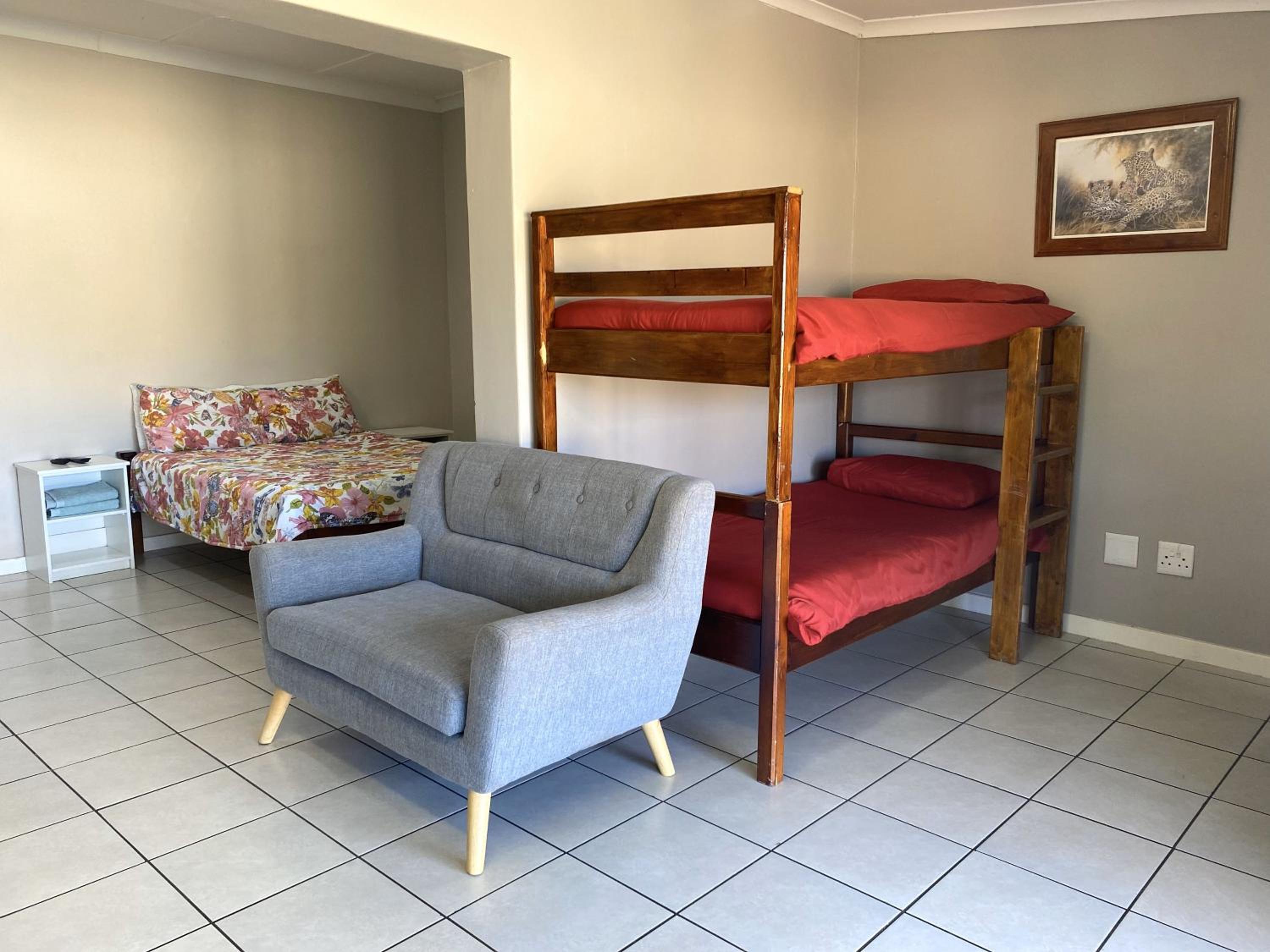 Newlands Country Lodge 6/16